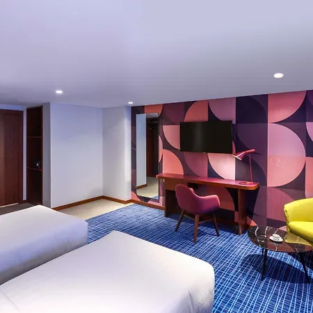 Queen Elizabeth 2 Hotel-2
