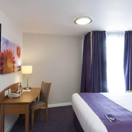 Premier Inn London Beckton-3