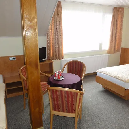 Hotel Garni Melchendorf-3