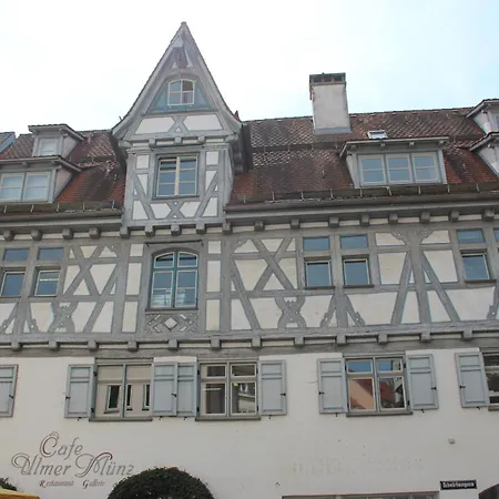 Hotel Schmales Haus-2