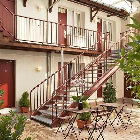 Hotel De L'Aqueduc-3