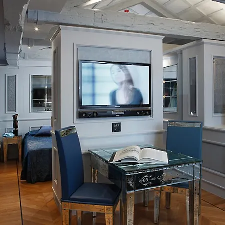 San Marco Luxury - Canaletto Suites-3