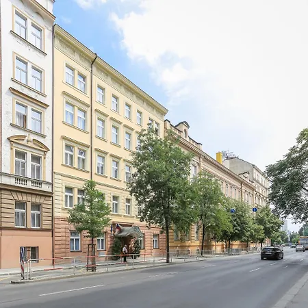 City Club Prague-3