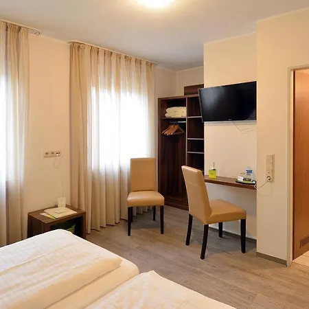 L' Angolo Ristorante & Hotel Gmbh-3