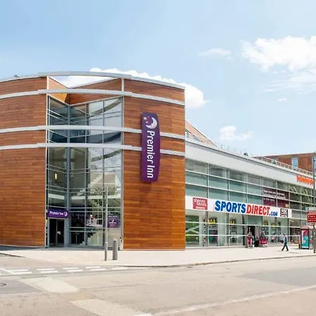 Premier Inn London Wandsworth-3