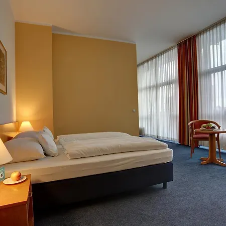 Centro Park Hotel Berlin-Neukoelln-2