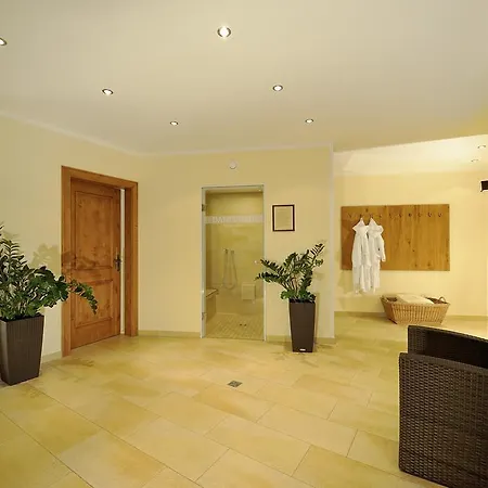 Hotel Garni Albona-2