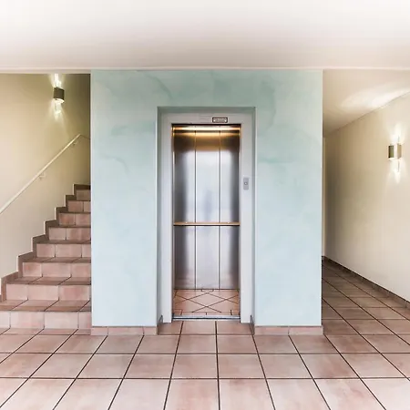 Parkside Apartment House-2