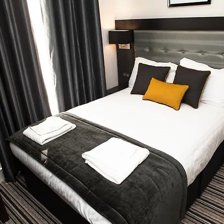 The Tudor Inn Hotel-2