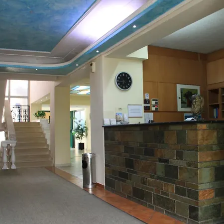 Hotel Platon-3