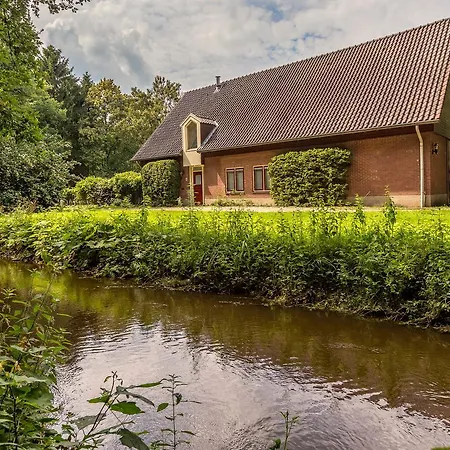 Bed & Breakfast Aan De Beek-3