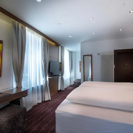 Arthaushotel-3