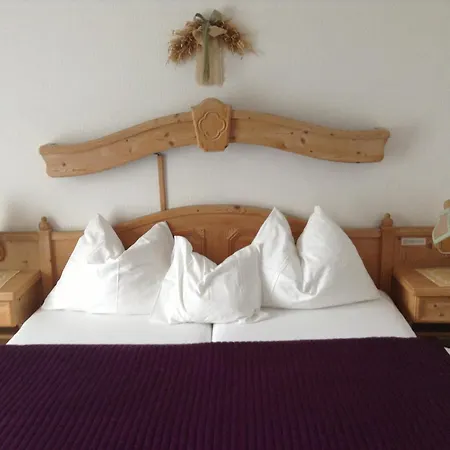 Hotel zum Toni-3