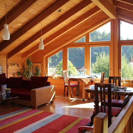 Gästezimmer im Holzhaus im Grünem-2