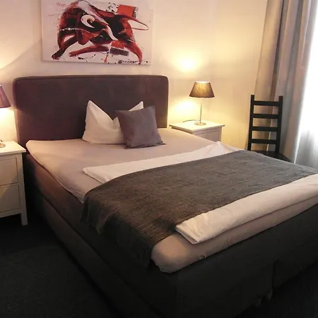 Hotel Frankfurter Hof-3