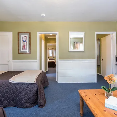 Wilshire Motel-3