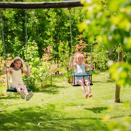Hotel Tiefenbrunn Gardensuites&Breakfast-2