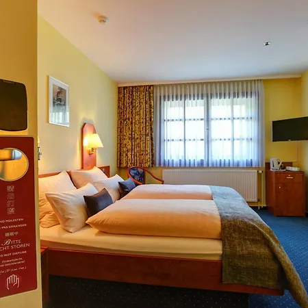 Hotel Elbinsel Free Parking-2