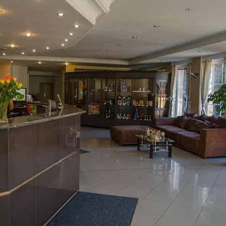 Hotel West-3