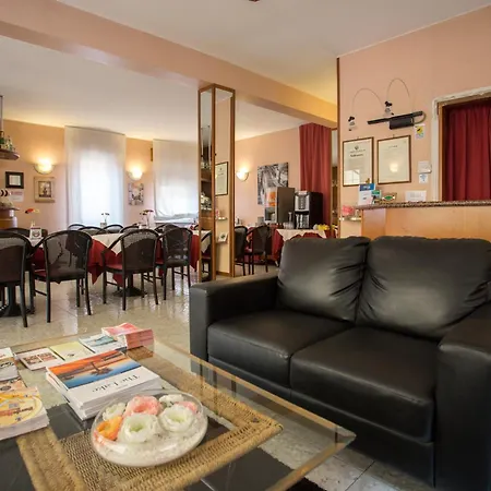 Hotel Benacus-2