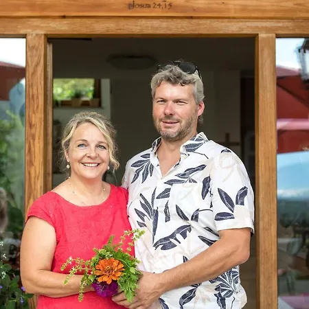 Niederhof life-2