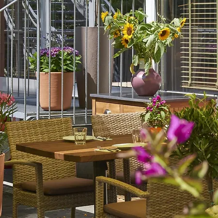 Star Inn Hotel Premium Graz-3