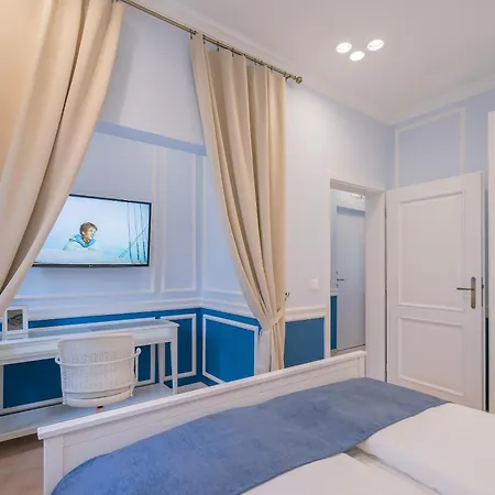 Revelton Suites Karlovy Vary-2