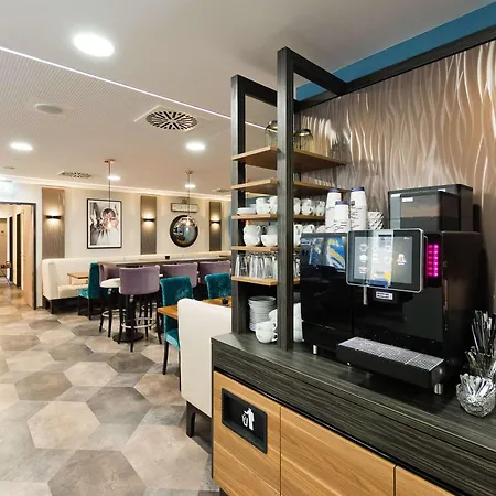 Elaya Hotel Munich City, Trademark Collection By Wyndham-3