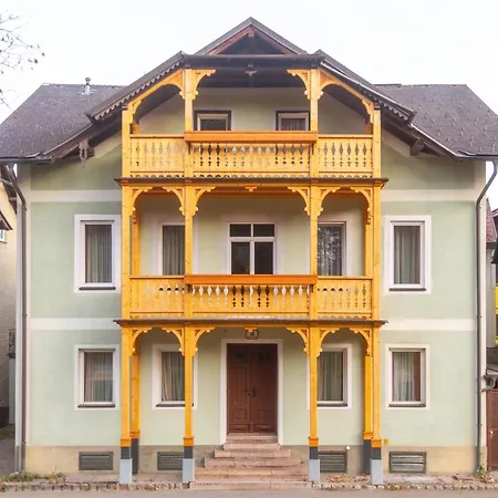Hotel-Garni&Hostel Sandwirt-3