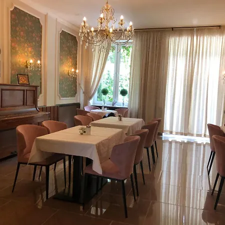Hotel am Schloss-3