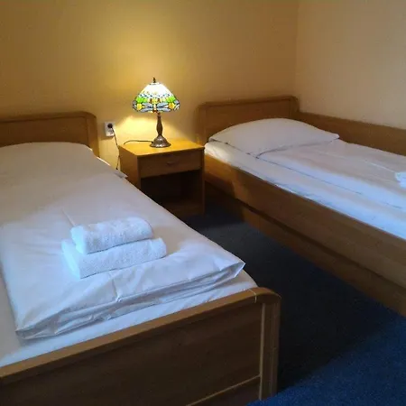Hotel-Pension Rheingold am Kurfürstendamm-3