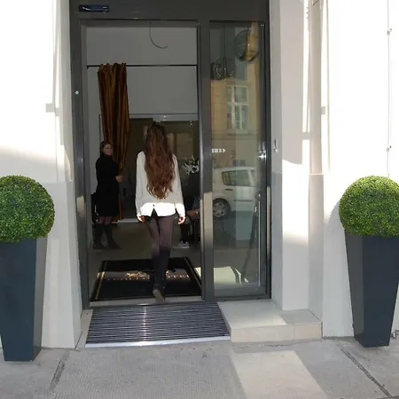 Apollo Hotel Vienna-3