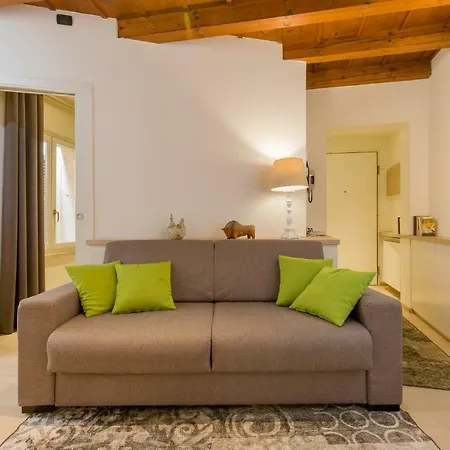 Vecchia Verona Rooms & Apartments-2