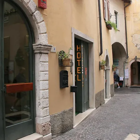 Hotel Modena Old Town-2