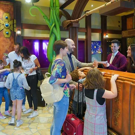 Gardaland Magic Hotel-3