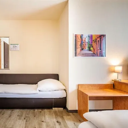 Schroeders City-Style-Hotel-3