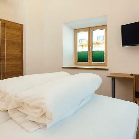 Nowders Apartments-2