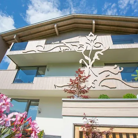 Enjoy The Alps - Aparthotel-3