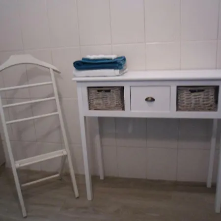 Suite 11-3