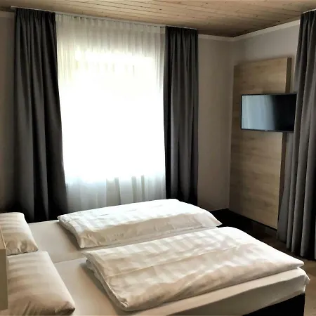 Eberl Hotel-Pension München Feldmoching-2