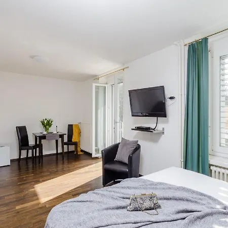 Swiss Star Guesthouse District 3 - Contactless Self Check-In-2