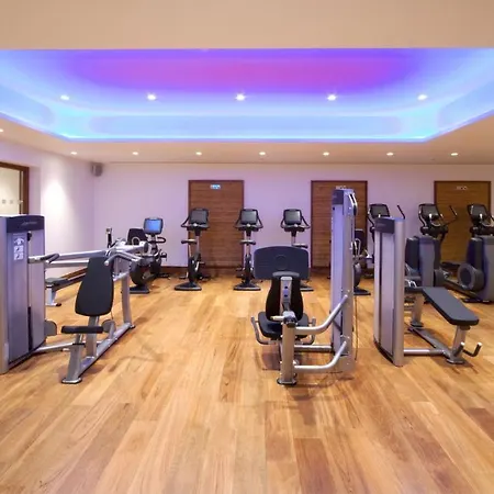 Leonardo Royal London Tower Bridge-3