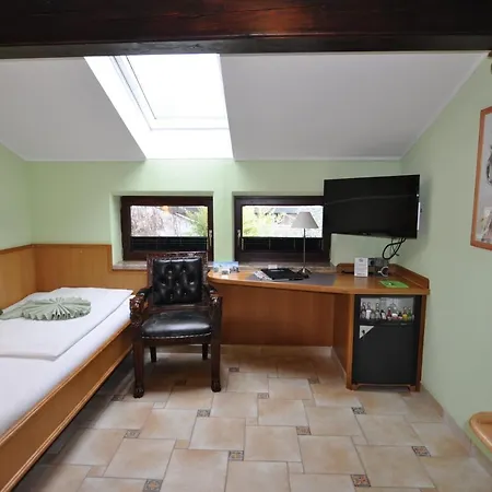 Hotel Pension Blumenbach-2