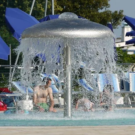 Hotel Lido Bibione Beach-3