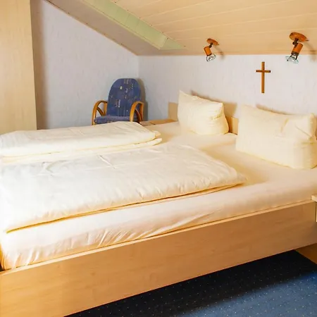 Christliche Gästehäuser Weinstraße-2