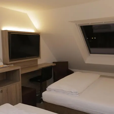 Galeria Airport Hotel-3