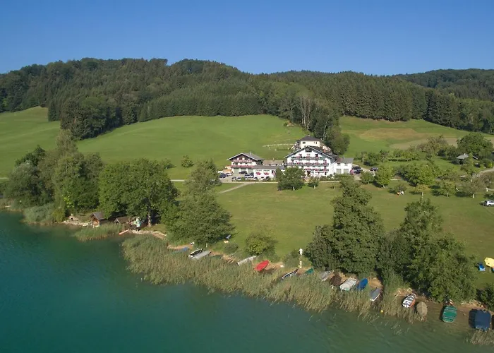 Hotel Garni Dorferwirt am Irrsee Tiefgraben