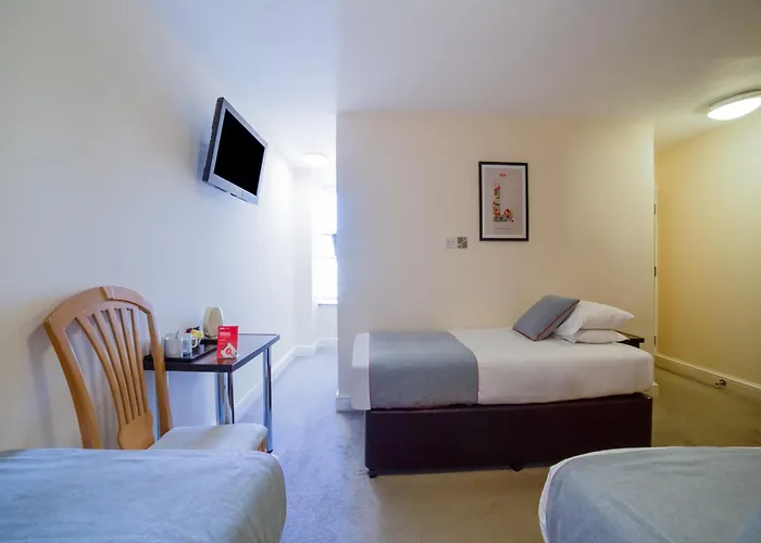 Elysee Hyde Park London