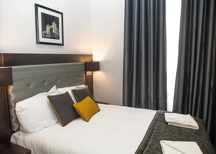 The Tudor Inn Hotel London