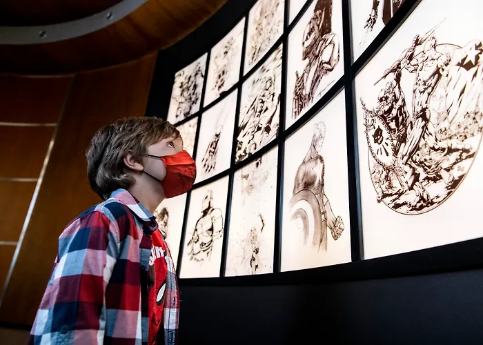 Disney Hotel New York - The Art Of Marvel Chessy 